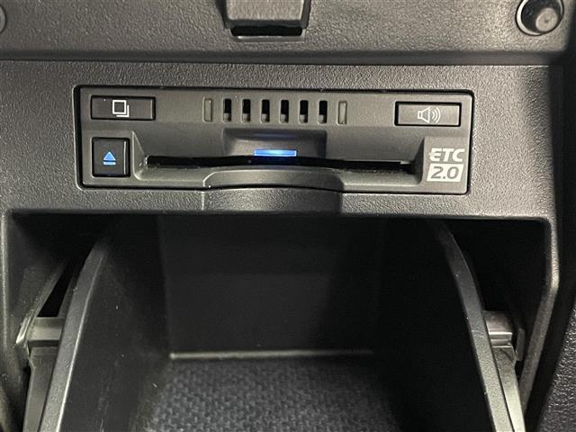 アルファード ２．５Ｓ　Ｃパッケージ　純正ディスプレイオーディオ　純正フリップダウンモニター　サンルーフ　シートヒーター　ベンチクーラー　メモリーシート　パワーシート　パワーバックドア　両側パワースライドドア　トヨタセーフティセンス（8枚目）
