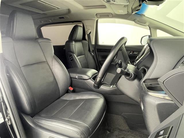 アルファード ２．５Ｓ　Ｃパッケージ　純正ディスプレイオーディオ　純正フリップダウンモニター　サンルーフ　シートヒーター　ベンチクーラー　メモリーシート　パワーシート　パワーバックドア　両側パワースライドドア　トヨタセーフティセンス（10枚目）