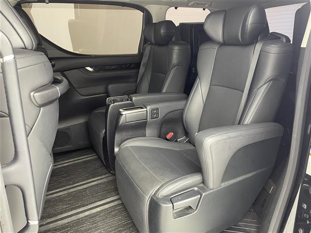 アルファード ２．５Ｓ　Ｃパッケージ　純正ディスプレイオーディオ　純正フリップダウンモニター　サンルーフ　シートヒーター　ベンチクーラー　メモリーシート　パワーシート　パワーバックドア　両側パワースライドドア　トヨタセーフティセンス（27枚目）