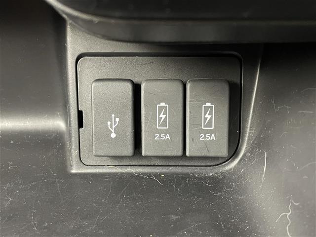 N-BOXカスタム G・EXホンダセンシング 純正ナビ バックカメラ コーナーセンサー レーダークルーズコントロール レーンキープアシスト ドアバイザー フロアマット 両側パワースライドドア フロアマット ビルトインETC ステアリングリモコン(7枚目)