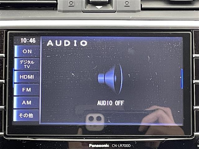 レヴォーグ １．６ＧＴ－Ｓアイサイト　アイサイトＶｅｒ３　純正メモリナビ　フルセグＴＶ　バックカメラ　ＬＥＤオートライト　フォグランプ　レザーシート　パワーシート　シートヒーター　純正１８インチアルミホイール　パドルシフト　スマートキー（4枚目）