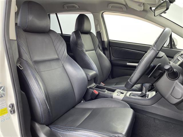 レヴォーグ １．６ＧＴ－Ｓアイサイト　アイサイトＶｅｒ３　純正メモリナビ　フルセグＴＶ　バックカメラ　ＬＥＤオートライト　フォグランプ　レザーシート　パワーシート　シートヒーター　純正１８インチアルミホイール　パドルシフト　スマートキー（12枚目）