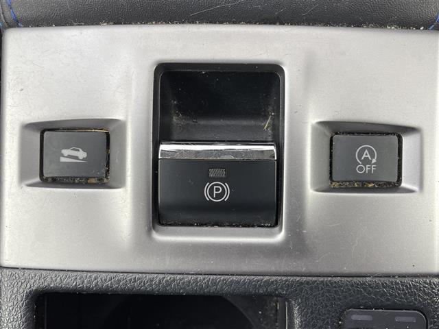 レヴォーグ １．６ＧＴ－Ｓアイサイト　アイサイトＶｅｒ３　純正メモリナビ　フルセグＴＶ　バックカメラ　ＬＥＤオートライト　フォグランプ　レザーシート　パワーシート　シートヒーター　純正１８インチアルミホイール　パドルシフト　スマートキー（32枚目）