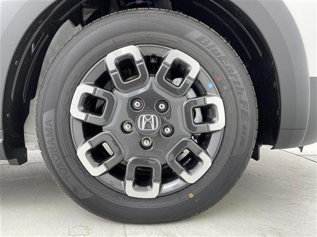 フリード e:HEVクロスター ホンダセンシング 純正メモリナビ フルセグTV バックカメラ 両側パワースライドドア LEDオートライト フォグランプ 合皮ハーフレザーシート シートヒーター 純正15インチアルミホイール(39枚目)