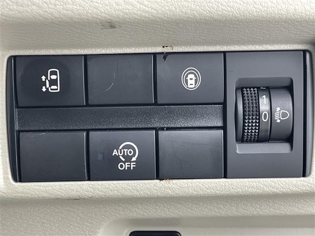 ルークス Ｘ　エマージェンシーブレーキ　前方衝突予測警報　車線逸脱警報機能　車線逸脱防止支援システム　踏み間違い防止アシスト　ハイビームアシスト　社外ナビ　（Ｂｌｕｅｔｏｏｔｈ／ＣＤ／ＤＶＤ）　全方位カメラ　ＥＴＣ（5枚目）