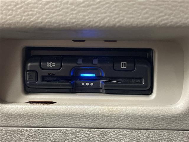 ルークス Ｘ　エマージェンシーブレーキ　前方衝突予測警報　車線逸脱警報機能　車線逸脱防止支援システム　踏み間違い防止アシスト　ハイビームアシスト　社外ナビ　（Ｂｌｕｅｔｏｏｔｈ／ＣＤ／ＤＶＤ）　全方位カメラ　ＥＴＣ（8枚目）