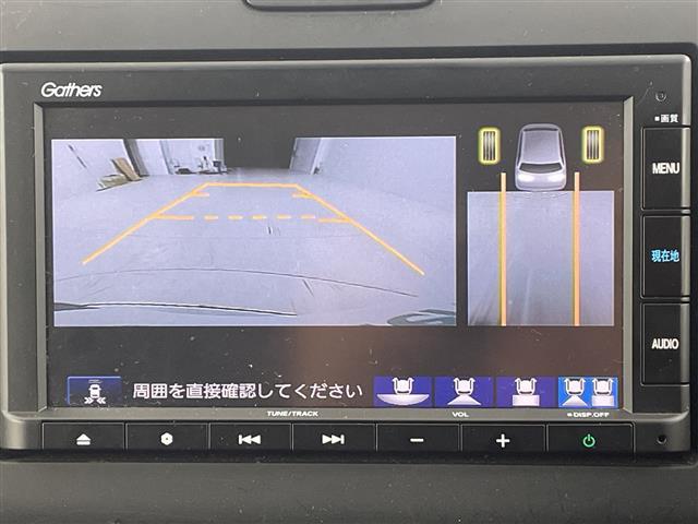 フリード G・ホンダセンシング ホンダセンシング 純正ナビ バック・サイドカメラ 両側パワースライドドア LEDオートライト ハーフレザーシート 前席シートヒーター 純正15インチアルミホイール 後方コーナーセンサー ETC(4枚目)