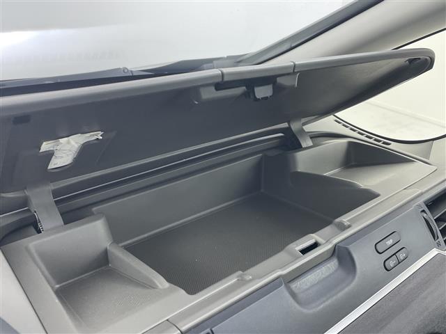 フリード G・ホンダセンシング ホンダセンシング 純正ナビ バック・サイドカメラ 両側パワースライドドア LEDオートライト ハーフレザーシート 前席シートヒーター 純正15インチアルミホイール 後方コーナーセンサー ETC(25枚目)