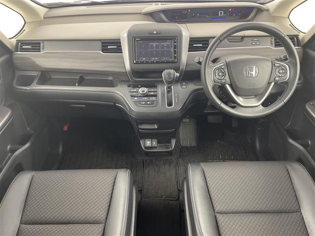 フリード G・ホンダセンシング ホンダセンシング 純正ナビ バック・サイドカメラ 両側パワースライドドア LEDオートライト ハーフレザーシート 前席シートヒーター 純正15インチアルミホイール 後方コーナーセンサー ETC(42枚目)