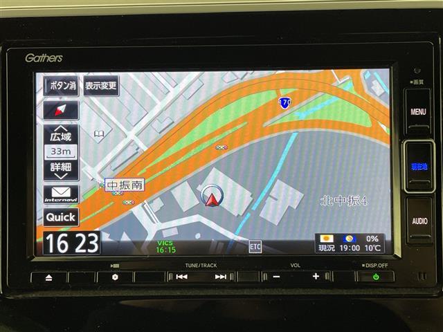 Ｎ－ＷＧＮカスタム Ｌ・ターボホンダセンシング　ホンダセンシング　純正ナビ　ＣＤ／ＤＶＤ／ＢＴ／フルセグＴＶ　バックカメラ　ＬＥＤオートライト　フォグランプ　ハーフレザーシート　Ｄ席シートヒーター　純正１５インチアルミホイール　パドルシフト　ＥＴＣ（4枚目）