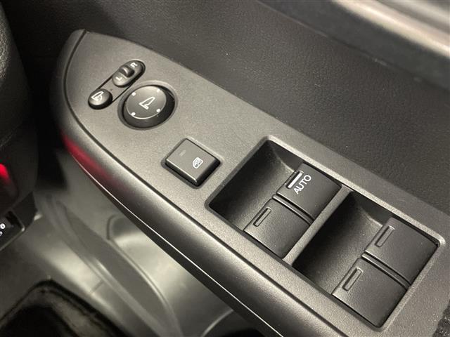 Ｎ－ＷＧＮカスタム Ｌ・ターボホンダセンシング　ホンダセンシング　純正ナビ　ＣＤ／ＤＶＤ／ＢＴ／フルセグＴＶ　バックカメラ　ＬＥＤオートライト　フォグランプ　ハーフレザーシート　Ｄ席シートヒーター　純正１５インチアルミホイール　パドルシフト　ＥＴＣ（18枚目）