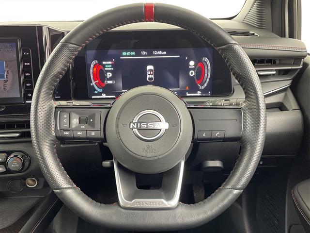 オーラ ニスモ 衝突軽減システム 横滑り防止アシスト レーンキープアシスト 純正ナビ CD/DVD/Bluetooth/フルセグ アラウンドビューモニター ブラインドスポットモニター バックカメラ LEDヘッドライト(11枚目)