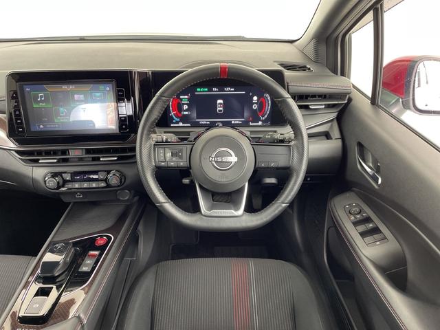 オーラ ニスモ 衝突軽減システム 横滑り防止アシスト レーンキープアシスト 純正ナビ CD/DVD/Bluetooth/フルセグ アラウンドビューモニター ブラインドスポットモニター バックカメラ LEDヘッドライト(21枚目)