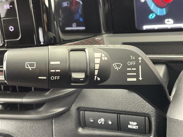 オーラ ニスモ 衝突軽減システム 横滑り防止アシスト レーンキープアシスト 純正ナビ CD/DVD/Bluetooth/フルセグ アラウンドビューモニター ブラインドスポットモニター バックカメラ LEDヘッドライト(24枚目)