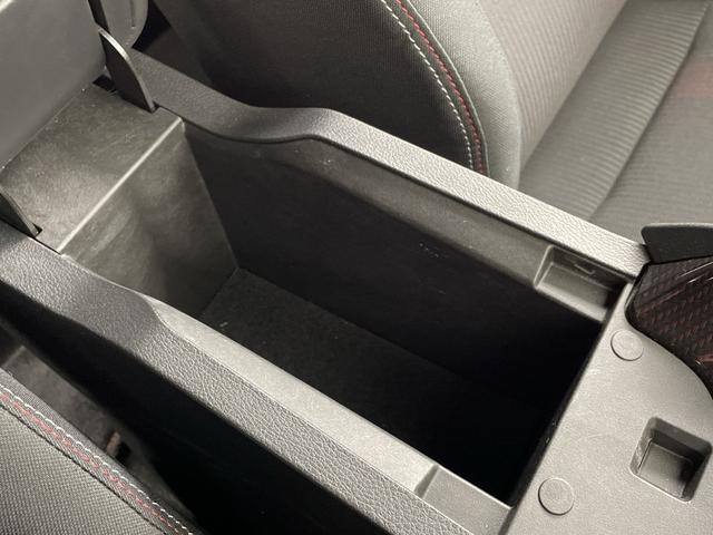 オーラ ニスモ 衝突軽減システム 横滑り防止アシスト レーンキープアシスト 純正ナビ CD/DVD/Bluetooth/フルセグ アラウンドビューモニター ブラインドスポットモニター バックカメラ LEDヘッドライト(37枚目)