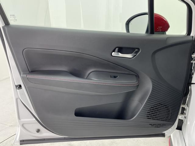 オーラ ニスモ 衝突軽減システム 横滑り防止アシスト レーンキープアシスト 純正ナビ CD/DVD/Bluetooth/フルセグ アラウンドビューモニター ブラインドスポットモニター バックカメラ LEDヘッドライト(38枚目)