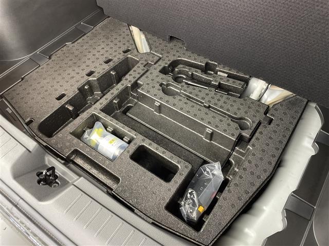 オーラ ニスモ 衝突軽減システム 横滑り防止アシスト レーンキープアシスト 純正ナビ CD/DVD/Bluetooth/フルセグ アラウンドビューモニター ブラインドスポットモニター バックカメラ LEDヘッドライト(44枚目)