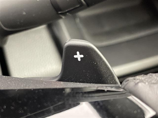 ステップワゴン ｅ：ＨＥＶスパーダ　純正１１．４型ナビ　Ｂカメラ　両側パワスラ　パワーバックドア　ハーフレザーシート　前席シートヒーター　　ＥＴＣ　ＣＭＢＳ　ＡＣＣ先行車検知　ＬＫＡＳ　ＢＳＭ　先行車発進　標識認識機能　踏み間違い衝突軽（14枚目）