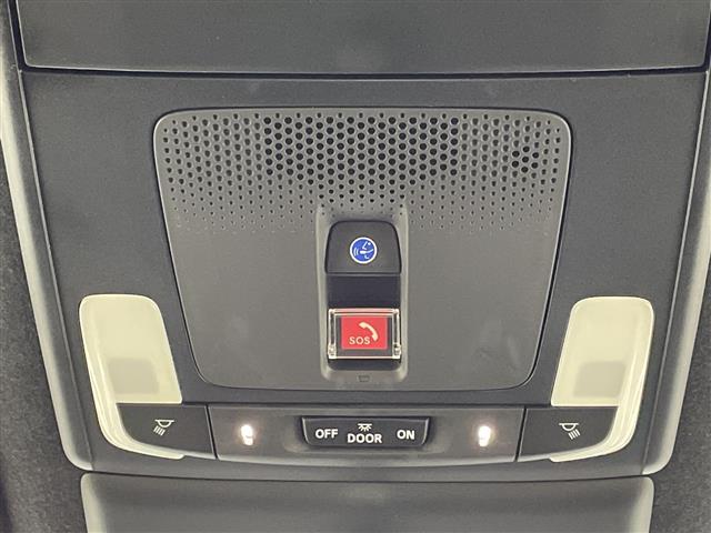 ステップワゴン ｅ：ＨＥＶスパーダ　純正１１．４型ナビ　Ｂカメラ　両側パワスラ　パワーバックドア　ハーフレザーシート　前席シートヒーター　　ＥＴＣ　ＣＭＢＳ　ＡＣＣ先行車検知　ＬＫＡＳ　ＢＳＭ　先行車発進　標識認識機能　踏み間違い衝突軽（20枚目）