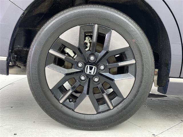 ステップワゴン ｅ：ＨＥＶスパーダ　純正１１．４型ナビ　Ｂカメラ　両側パワスラ　パワーバックドア　ハーフレザーシート　前席シートヒーター　　ＥＴＣ　ＣＭＢＳ　ＡＣＣ先行車検知　ＬＫＡＳ　ＢＳＭ　先行車発進　標識認識機能　踏み間違い衝突軽（41枚目）