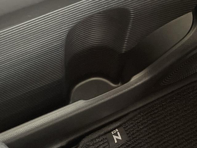 Ｎ－ＢＯＸカスタム Ｇ　ＳＳパッケージ　禁煙車　シティブレーキアクティブシステム　社外メモリナビ　フルセグＴＶ　バックカメラ　両側パワースライドドア　クルーズコントロール　ＨＩＤオートライト　フォグランプ　純正１４インチアルミホイール（37枚目）