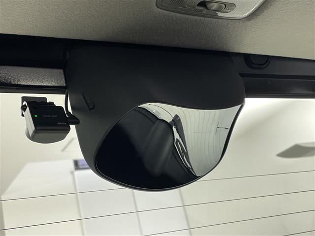 Ｎ－ＢＯＸカスタム Ｇ　ＳＳパッケージ　禁煙車　シティブレーキアクティブシステム　社外メモリナビ　フルセグＴＶ　バックカメラ　両側パワースライドドア　クルーズコントロール　ＨＩＤオートライト　フォグランプ　純正１４インチアルミホイール（41枚目）