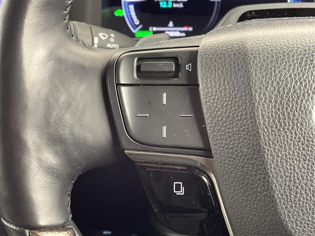 ヴェルファイアハイブリッド エグゼクティブラウンジ トヨタチームメイト トヨタセーフティーセンス ムーンルーフ フリップダウンモニター JBLサウンドシステム 純正14インチナビ パノラミックビューモニター レザーシート ヘッドアップディスプレイ(18枚目)