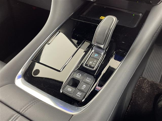 ヴェルファイアハイブリッド エグゼクティブラウンジ トヨタチームメイト トヨタセーフティーセンス ムーンルーフ フリップダウンモニター JBLサウンドシステム 純正14インチナビ パノラミックビューモニター レザーシート ヘッドアップディスプレイ(23枚目)