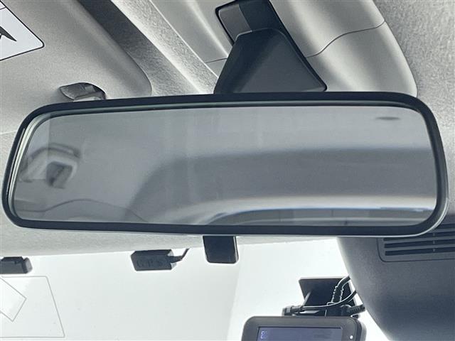 ルーミー カスタムＧ　スマートアシスト　衝突軽減ブレーキ　先行車発進お知らせ　レーンキープアシスト　標識認識機能　純正ナビ　バックカメラ　両側パワスラ　Ｂｌｕｅｔｏｏｔｈ　フルセグＴＶ　コーナーセンサー　ＬＥＤヘッドライト（22枚目）