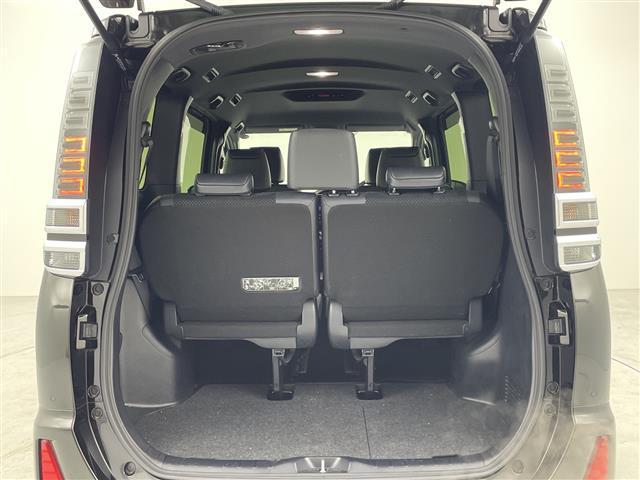 ヴォクシー ハイブリッドＺＳ　煌ＩＩＩ　純正１０型ナビ　バックカメラ　両側パワースライドドア　トヨタセーフティセンス　前席シートヒーター　ＥＴＣ２．０　ＬＥＤヘッドライト　フォグランプ　コーナーセンサー　クルーズコントロール　衝突軽減Ｂ（52枚目）