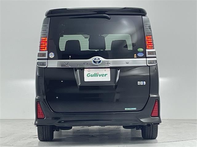 ヴォクシー ハイブリッドＺＳ　煌ＩＩＩ　純正１０型ナビ　バックカメラ　両側パワースライドドア　トヨタセーフティセンス　前席シートヒーター　ＥＴＣ２．０　ＬＥＤヘッドライト　フォグランプ　コーナーセンサー　クルーズコントロール　衝突軽減Ｂ（64枚目）