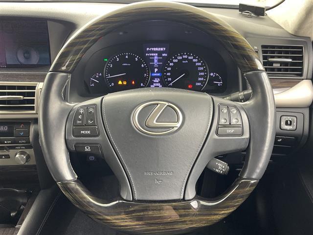 ＬＳ ＬＳ４６０　バージョンＬ　純正ＨＤＤナビ　フルセグＴＶ　バックカメラ　クルーズコントロール　ＬＥＤオートライト　フォグランプ　レザーシート　パワーシート　シートヒーター　エアシート　純正１８インチアルミホイール　スマートキー（10枚目）