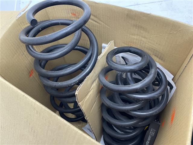 ＣＸ－８ ＸＤ　エクスクルーシブモード　純正１０．２５型ナビ　ＢＯＳＥサウンド　子フリップダウンモニター　全方位カメラ　前席パワーシート　シートヒーター　ベンチレーションシート　ローダウン　ステアリングヒーター　ＨＵＤ　ＢＳＭ　ＬＥＤライト（63枚目）