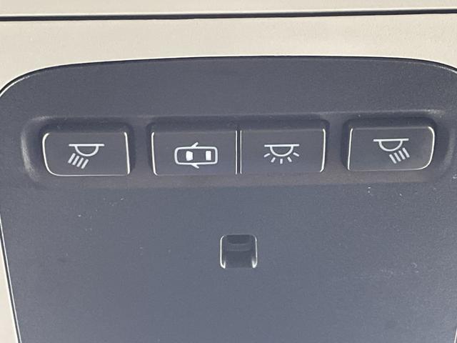 カムリ ＷＳレザーパッケージ　純正８型ナビ　バックカメラ　プリクラッシュセーフティ　レザーシート　前席シートヒーター　レーダークルコン　ビルトインＥＴＣ　ＬＥＤヘッドライト　フォグランプ　Ｂｌｕｅｔｏｏｔｈ　パドルシフト（53枚目）