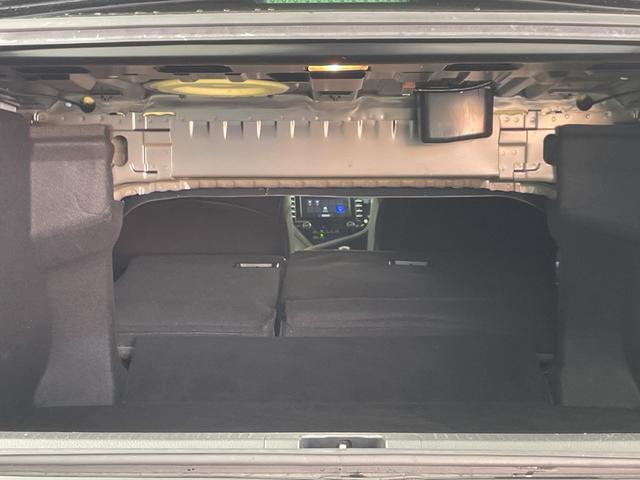 カムリ ＷＳレザーパッケージ　純正８型ナビ　バックカメラ　プリクラッシュセーフティ　レザーシート　前席シートヒーター　レーダークルコン　ビルトインＥＴＣ　ＬＥＤヘッドライト　フォグランプ　Ｂｌｕｅｔｏｏｔｈ　パドルシフト（57枚目）