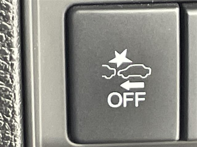 オデッセイハイブリッド ｅ：ＨＥＶアブソルート・ＥＸ　純正１０型ナビ　Ｂｌｕｅｔｏｏｔｈ　純正フリップダウンモニター　両側パワースライドドア　パワーバックドア　前席パワーシート　前席シートヒーター　ハーフレザーシート　ＢＳＭ　ＣＭＢＳ　ＡＣＣ先行車発進（9枚目）