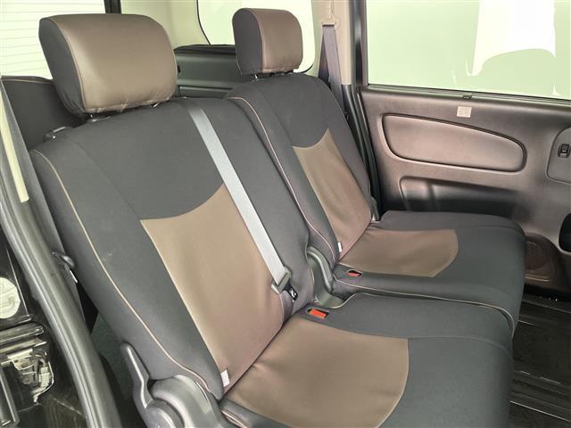 セレナ ハイウェイスター　Ｓ－ハイブリッド　フリップダウンモニター　純正ＨＤＤナビ　フルセグＴＶ　バックカメラ　クルーズコントロール　両側パワースライドドア　ＨＩＤオートライト　フォグランプ　純正１６インチアルミホイール　スマートキー　ＥＴＣ（15枚目）