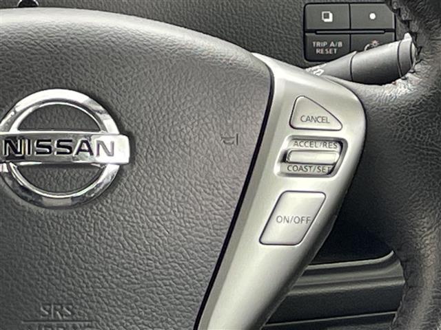 セレナ ハイウェイスター　Ｓ－ハイブリッド　フリップダウンモニター　純正ＨＤＤナビ　フルセグＴＶ　バックカメラ　クルーズコントロール　両側パワースライドドア　ＨＩＤオートライト　フォグランプ　純正１６インチアルミホイール　スマートキー　ＥＴＣ（29枚目）