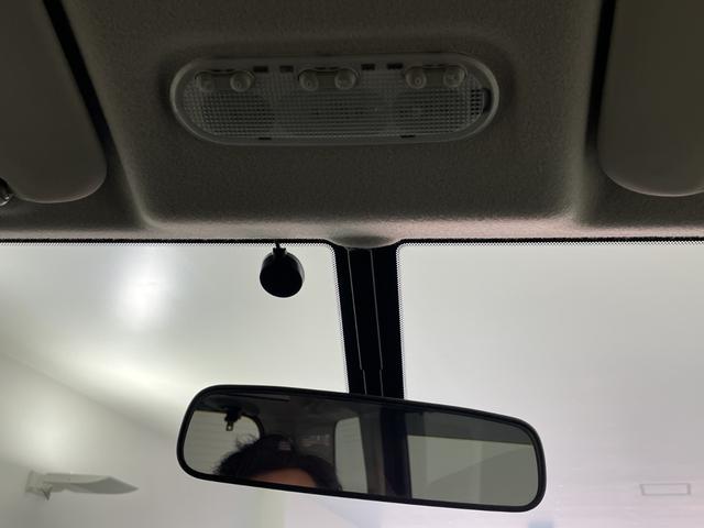 セレナ ハイウェイスター　Ｓ－ハイブリッド　フリップダウンモニター　純正ＨＤＤナビ　フルセグＴＶ　バックカメラ　クルーズコントロール　両側パワースライドドア　ＨＩＤオートライト　フォグランプ　純正１６インチアルミホイール　スマートキー　ＥＴＣ（56枚目）