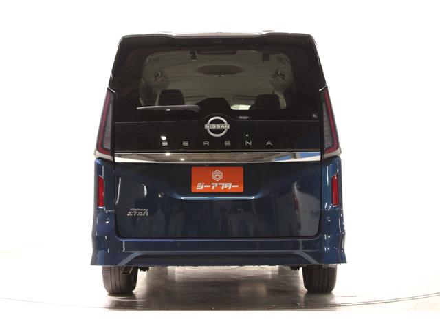 セレナ ハイウェイスターＶ　禁煙車　純正９インチナビ　全周囲カメラ　両側電動スライドドア　デジタルインナーミラー　レーダークルーズコントロール　フルセグＴＶ　ＥＴＣ　ＬＥＤヘッドライト　クリアランスソナー　オートハイビーム（12枚目）