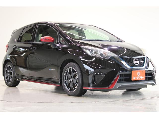 ノート ｅ－パワーニスモ　禁煙車　ＯＰＬＥＤヘッドライト　純正ナビ　全周囲カメラ　フルセグＴＶ　衝突軽減ブレーキ　ＥＴＣ　純正１６インチアルミホイール　スマートキー　プッシュスタート　Ｂｌｕｅｔｏｏｔｈ接続　電動格納ドアミラー（8枚目）