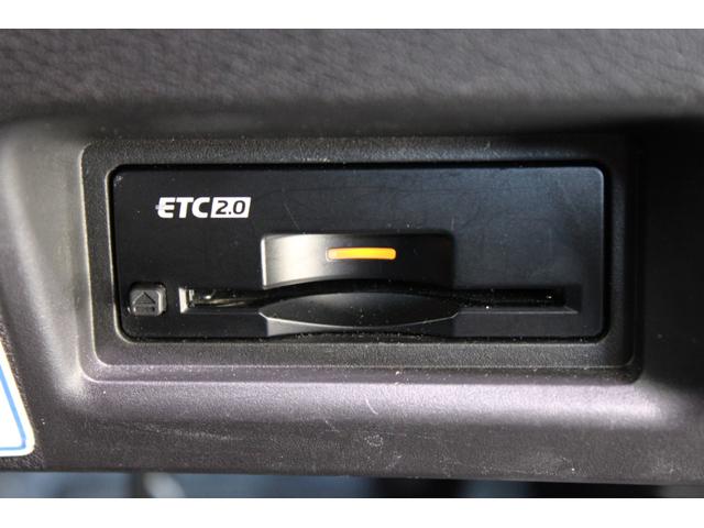 セレナ ハイウェイスターＶ　禁煙車　純正１２．３型ナビ　フルセグＴＶ　全周囲カメラ　両側電動スライドドア　衝突軽減ブレーキ　レーダークルーズコントロール　ＥＴＣ２．０　障害物センサー　ＬＥＤヘッドライト（6枚目）