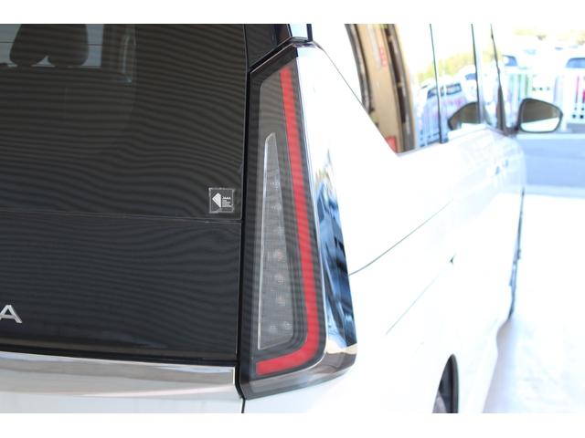 セレナ ハイウェイスターＶ　禁煙車　純正１２．３型ナビ　フルセグＴＶ　全周囲カメラ　両側電動スライドドア　衝突軽減ブレーキ　レーダークルーズコントロール　ＥＴＣ２．０　障害物センサー　ＬＥＤヘッドライト（19枚目）