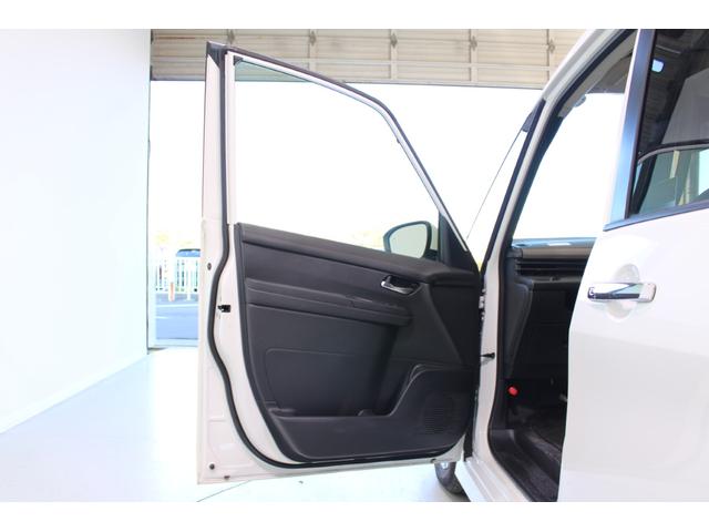 セレナ ハイウェイスターＶ　禁煙車　純正１２．３型ナビ　フルセグＴＶ　全周囲カメラ　両側電動スライドドア　衝突軽減ブレーキ　レーダークルーズコントロール　ＥＴＣ２．０　障害物センサー　ＬＥＤヘッドライト（36枚目）