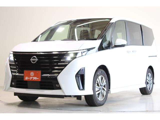 セレナ ハイウェイスターＶ　禁煙車　純正１２．３インチナビ　フルセグＴＶ　全周囲カメラ　両側電動スライドドア　衝突軽減ブレーキ　レーダークルーズコントロール　ＥＴＣ２．０　ＬＥＤヘッドライト　フロントフォグライト　オートライト（9枚目）