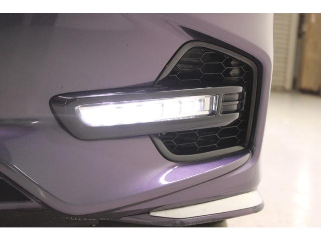 オデッセイハイブリッド ハイブリッドアブソルート・ホンダセンシング　禁煙車　純正９インチナビ　フルセグＴＶ　バックカメラ　レーダークルーズコントロール　ＬＥＤヘッドライト　両側電動スライドドア　衝突軽減ブレーキ　ＥＴＣ　パワーシート　オットマン　レーンキープアシスト（17枚目）