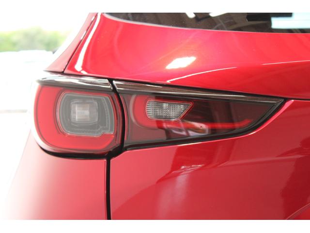 ＣＸ－５ ＸＤ　エクスクルーシブモード　１オーナー／茶革温冷シート／純正１０．５型ナビ（ナビ確認中）／地デジ／ワイヤレス充電／ＢＯＳＥサウンド／全周囲カメラ／電動リアゲート／ステアリングヒーター／ＥＴＣ／ＬＥＤヘッドライト／パドルシフト（20枚目）