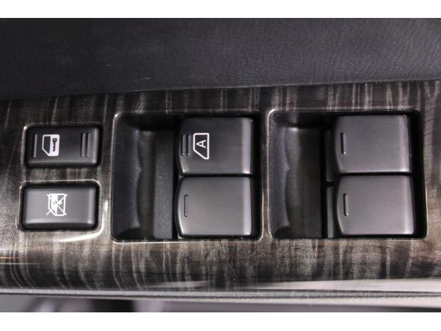 エルグランド ３５０ハイウェイスタープレミアム　純正ナビ／全周囲カメラ／温熱黒革シート／後席モニター／両側電動／電動リアゲート／デジタルインナーミラー／レーダークルーズコントロール／純正１８インチアルミホイール／ＬＥＤヘッドランプ／（55枚目）