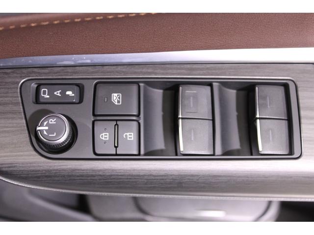 ハリアー Ｇ　黒革シート／純正１１．５型ナビ／地デジ／ワイヤレス充電／Ｂカメラ／レーダークルーズコントロール／電動リアゲート／デジタルインナーミラー／ＵＳＢ／オートライト／４ＷＤ／ＥＴＣ２．０／パワーシート／（49枚目）