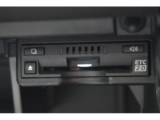 ＵＸ ＵＸ２５０ｈ　Ｆスポーツ　黒革温熱シート／純正ナビ／１オーナー／地デジ／衝突低減ブレーキ／バックカメラ／電動リアゲート／ステアリングヒーター／オートライト／オートハイビーム／ＥＴＣ２．０／レーダークルーズコントロール（54枚目）